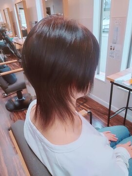 サク(SAKU) ミディアムレイヤーストレート