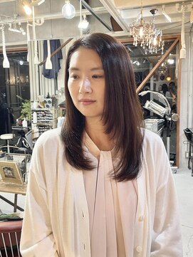 深みブラウンなレイヤーミディアム