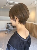 リソル(Lisol)&nbsp;丸みシルエットの上品くびれショートボブ
