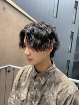 レイズ 名古屋(RAYS)&nbsp;センターパートツイストスパイラルパーマ　k