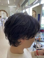 ニコラ(NICOLA) センターパートウルフ×ニュアンスパーマ