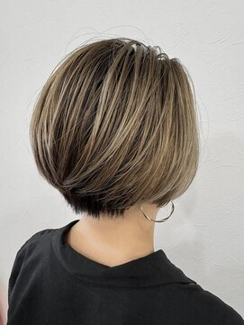 ミザルー(Misirlou) レイヤーボブ