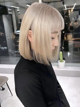 ファイブバイジエクト 堀江(FIVE by The Ect) ボブ/ホワイトブロンド/ミルクティーカラー