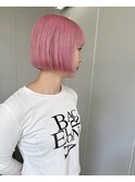 ミニボブ　ブリーチ　ピンクカラー