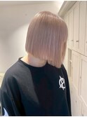 14496ホワイトブロンドアッシュインナーカラーハイトーンボブ