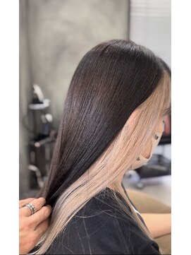 クラッチバイシオンアグリゲイト(CLUTCH by Zi-on aggregate) ロング/ハイトーンブリーチカラー