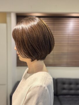 セレスト 心斎橋店(CELESTE) イノアオイルカラー 大人ショートボブ オリーブベージュ