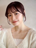 ガーデンヨコハマ(GARDEN YOKOHAMA)&nbsp;顔周りカット レイヤー バーガンディ ミディアム 小顔 似合わせ