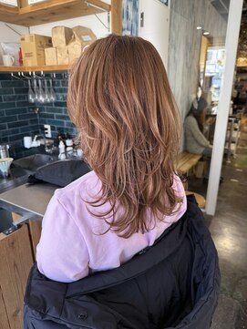 テイ(tei) レイヤーカット/ミディアムレイヤー/オレンジベージュ