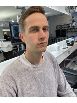 アン 武蔵小杉(un) 七三分け・バーバースタイル