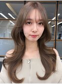 渋谷くびれレイヤーカット透明感髪質改善フォギーベージュカラー