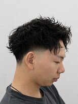 スター(STAR)&nbsp;波巻きスパイラル×フェード｜メンズパーマ