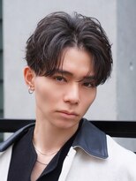 バイフィフス 原宿/表参道(by fifth)&nbsp;緩めニュアンスパーマフェザーパーマメンズセンターパートウルフ
