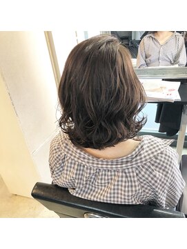 リル 豊中(LiL') 【LiL'】小顔モテ癒され波ウェーブブランジュ ボブディ