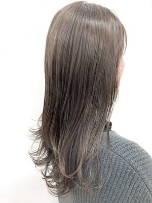 年齢とともに変化する髪。日本人の髪のために開発された《Aujuaトリートメント》で艶のある美髪へ―…