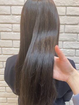 フルミー(fulme.) やっぱり大人気☆透明感のあるオリーブグレージュカラー
