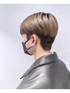 モアナ バイ ヘッドライト 武蔵小杉店(Moana by HEADLIGHT) Moana【武蔵小杉】#韓国マッシュ#韓国メンズヘア#刈り上げ