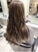 ロングアッシュベージュ