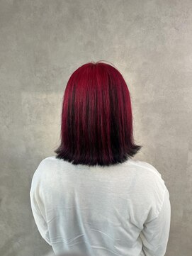 ミューバイケンジ(miu by KENJE) miu&橋本愛海　レッド&ブラックのアンブレラカラー