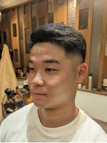 ヴィシュヌヘアー Visnu Hair フェイドカット