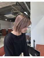 ニードジェリコ(NEED JERICHO)&nbsp;切りっぱなし顔まわりレイヤーボブカット