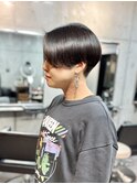 前下がりショート前髪長めハンサムショート黒髪ショート前髪なし