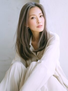 アルトリスト(Altruist Aging×HAIR&SPA) ★ダークアッシュ大人ガーリーボブ着物ミディアムレイヤーカット