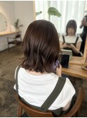 外はねボブ×透明感ベージュ