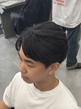 オーバル バイ アピッシュ(OVARL by apish) ナチュラルセンターパート/フェザーパーマ/パーマ落とし