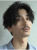渋谷フェザーパーマ毛流れヘアセンターパート大人色気ヘア30代