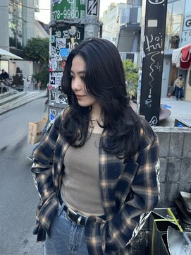 ロタ(rota) rota/ロタ/レイヤーカット/暗髪カラー/表参道/渋谷