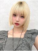 インナーカラー顔周りレイヤーボブハイトーン小顔カット