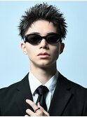 ツーブロック刈り上げアップバングスパイキーショート