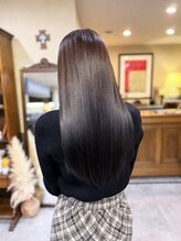 【3段階の徹底ケア】髪の内側から補修。持続力が違う、濃密トリートメント