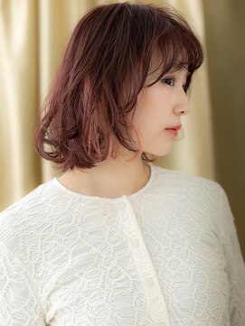 カバーヘア ブリス 上尾西口店(COVER HAIR bliss) 淡いピンクベージュインナーカラーゆるふわボブ10代20代322Z上尾