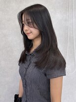 ミレバイジェニー (mirae by geny) 小顔になれる後れ毛カットとレイヤーカット r