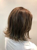 アディクト(ADDICT)&nbsp;アッシュハイライト切りっぱなしボブ