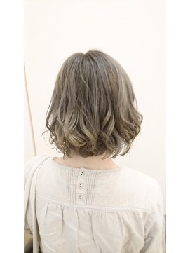 モリオ フロム ロンドン イオンモール 熊本店(morio FROM LONDON) 【morio熊本】アッシュベージュ.F