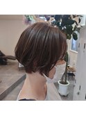 ショートボブ