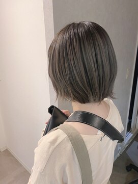 ニード(need) オリーブベージュグラデーション