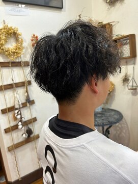 美容室 メザミー MESAMIES メンズパーマスパイラル10代20代人気スタイル