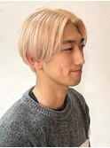 センターパート ブロンズヘア ブリーチ ストレート