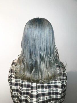 リコラックスビー 中百舌鳥(LICO LUXBE) グラデーションカラー_シルバーブルー