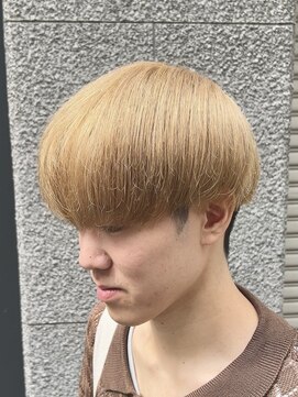 メンズフィール 南森町(MENS FEEL) ミルクティーベージュ ハイトーン 金髪 ブリーチ