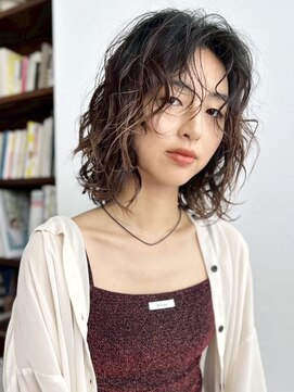 ベチカ(vetica) ウルフパーマウルフ/ゆるパーマ/レイヤーボブ