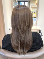 アルターリール(aL ter Rire)&nbsp;ホワイトブロンド/外ハネボブ/美髪/ワイドバング[鎌取］中村