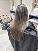 バレイヤージュ、ハイライト、レイヤーロング、グレーベージュ