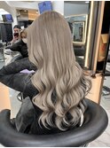 シルバーグレー、ホワイトシルバー