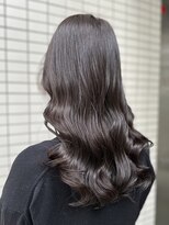 ラウレア(LAULEA) コテ巻き風パーマ/デジタルパーマ/小顔カット/グレージュカラー