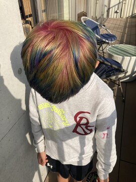 虹色/レインボーカラー/キッズカット/ブリーチ/デザインカラー